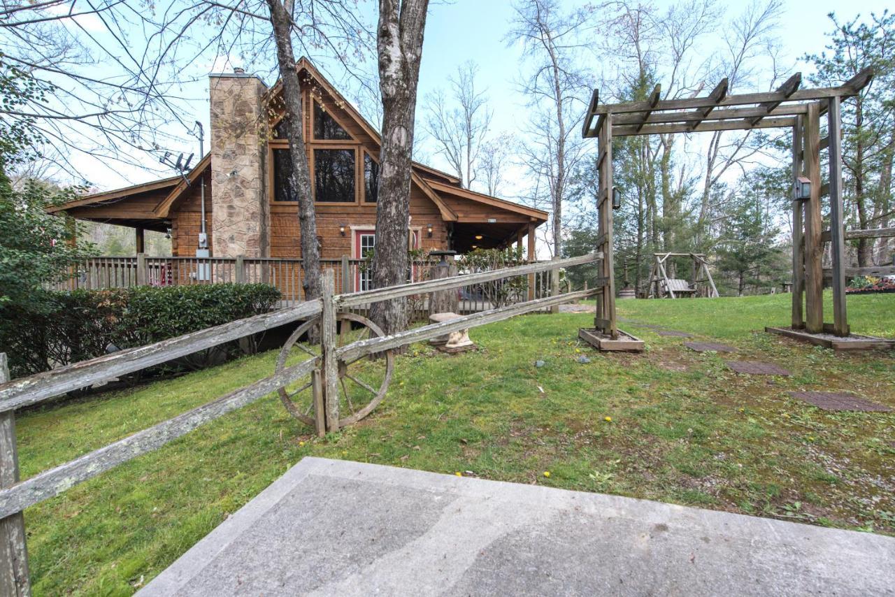 Lazy Cub Lodge Pigeon Forge Exterior foto